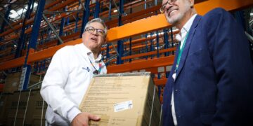 Ministério da Saúde recebe 1,3 milhão de vacinas contra a Covid-19