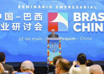 China ampliará em US$ 27 bilhões investimentos no Brasil, anuncia Lula