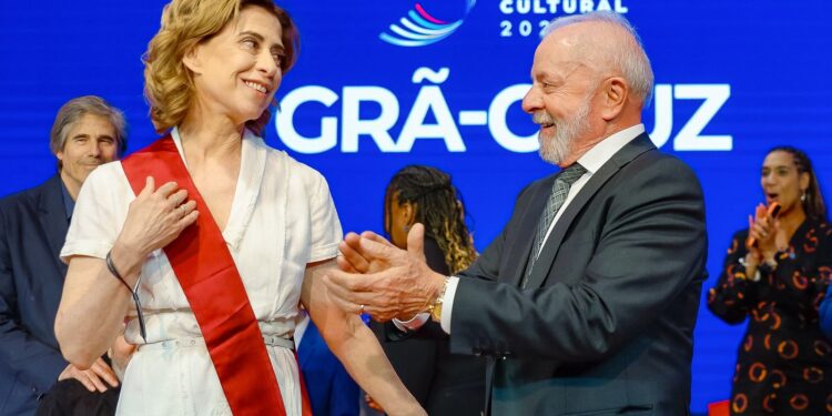 Volta do Capanema é marcada por homenagens a representantes da cultura