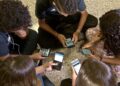Adolescentes não têm apoio para lidar com redes sociais, diz pesquisa