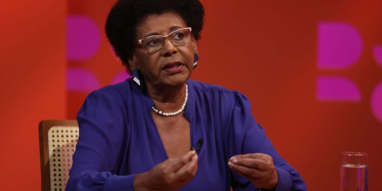 No DR com Demori, Cida Bento debate desigualdade racial no Brasil