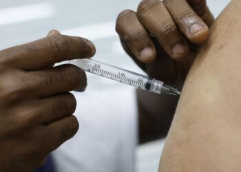 Saúde realiza Dia D de vacinação contra a gripe neste sábado