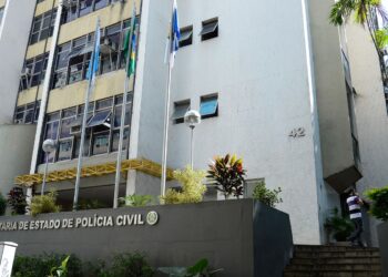 Polícia faz ação para prender 22 suspeitos de integrar facção