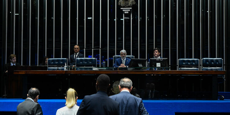 Plenário já pode votar em primeiro turno PEC que inclui guardas municipais na segurança pública — Senado Notícias