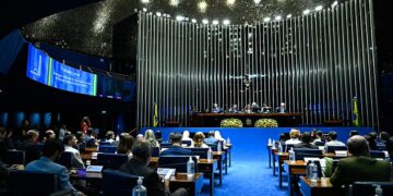 Sessão especial comemora Dia do Físico nesta segunda — Senado Notícias