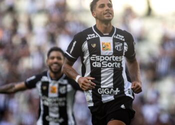 Ceará afunda Sport e garante mais uma rodada no G6 do Brasileirão