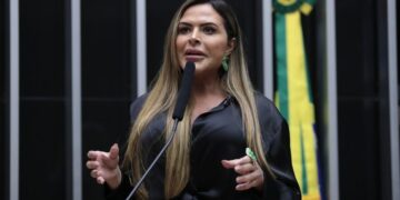 Comissão aprova suspensão por seis meses da CNH e de linhas telefônicas de quem fizer pichação – Notícias