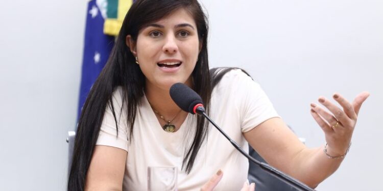 Comissão aprova proibição da venda de narguilé para menores de 18 anos – Notícias