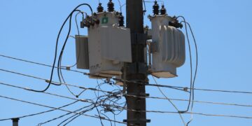 Rede elétrica teve 685 acidentes em 2024, menor número em oito anos