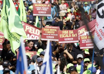Ato em SP une centrais sindicais e governo pelo fim da escala 6×1