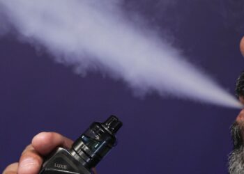 Dia Mundial sem Tabaco alerta para uso de cigarros eletrônicos