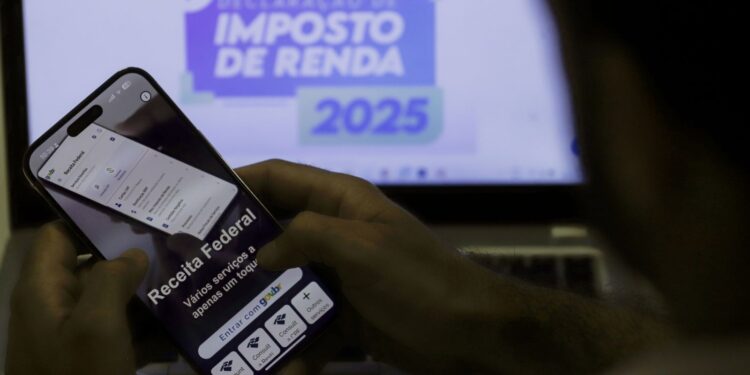 Veja como declarar renda fixa, financiamento e criptomoeda no IR 2025