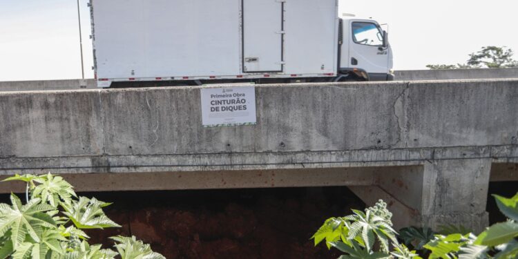 Moradores de Canoas se unem para cobrar obras antienchentes