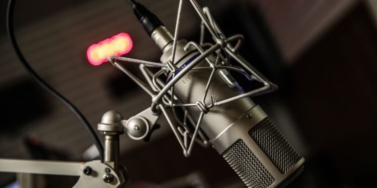 Rádio Nacional atinge 400 mil pessoas por mês e ganha público jovem