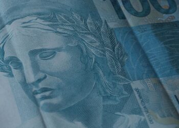 Governo congela R$ 31,3 bi do Orçamento de 2025