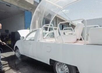 Papamóvel será transformado em unidade de saúde para crianças em Gaza