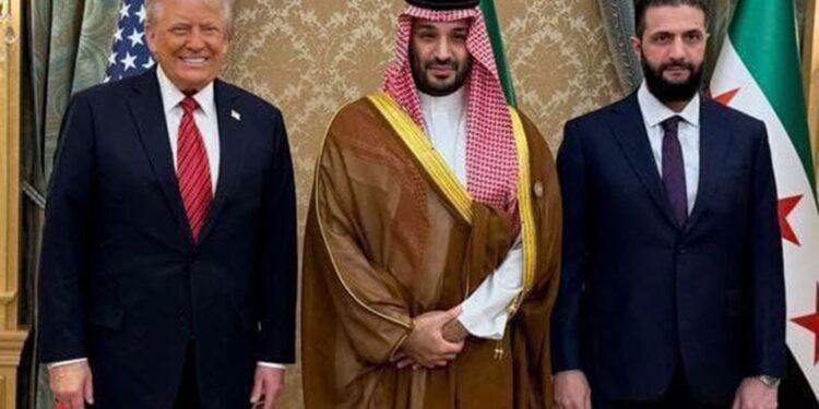 Trump se reúne com presidente da Síria após anunciar fim de sanções