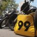 Procon-SP investiga Uber e 99 por oferta de mototáxi após proibição