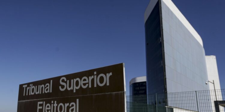 STF envia a Lula lista de indicações ao TSE formada só por mulheres