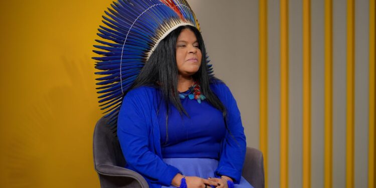 Uerj entrega título doutora honoris causa à ministra Sonia Guajajara