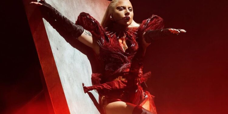 Bloqueio de ruas para show de Lady Gaga começa à meia-noite