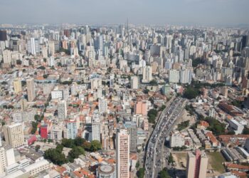 Lançamento de novos imóveis supera vendas de março em São Paulo