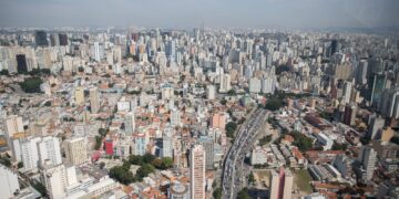 Lançamento de novos imóveis supera vendas de março em São Paulo