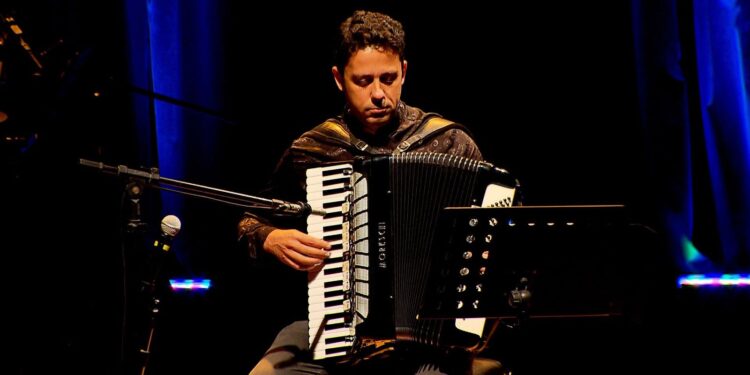 André Ribas apresenta seu primeiro álbum na TV Brasil