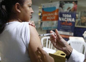 Gripe: cidade de SP amplia vacinação para população acima de 6 meses