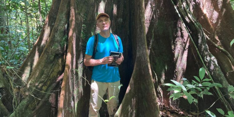 Companheira de Dom Phillips lança obra póstuma na Feira do Livro em SP