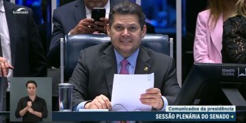 Davi celebra prêmios por equidade de gênero e práticas sustentáveis — Senado Notícias