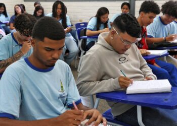 Pé-de-Meia: nascidos em maio e junho recebem hoje parcela de R$ 200