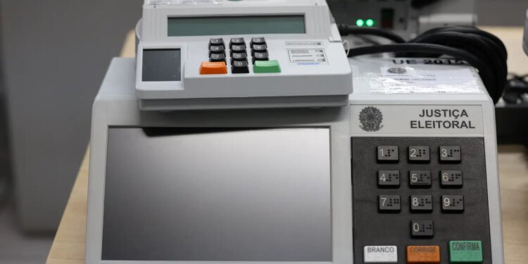 SP: eleitores de 3 cidades vão às urnas para escolher prefeito e vice