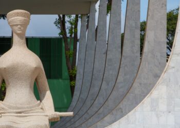 STF suspende julgamento sobre revisão da vida toda
