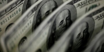 Tesouro capta US$ 2,75 bi no exterior com maior demanda em sete anos