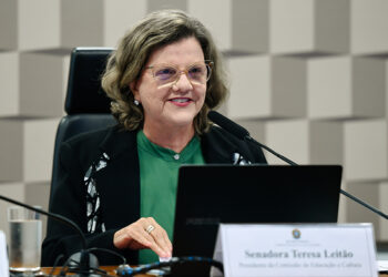 projeto prevê concurso para professores de educação indígena e quilombola — Senado Notícias