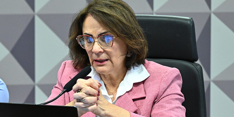 CSP examina criação de plano de enfrentamento à violência contra a mulher — Senado Notícias