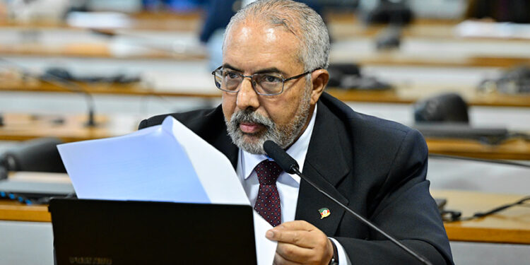 CDH aprova ampliação de cotas para estágio em empresas — Senado Notícias