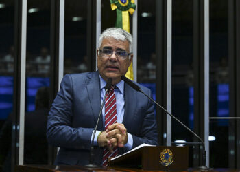 Girão condena aumento do número de deputados e efeito cascata para o país — Senado Notícias