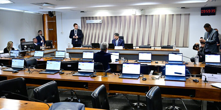 Trecho da BR-232 em Pernambuco receberá nome de Antão Luiz de Melo — Senado Notícias