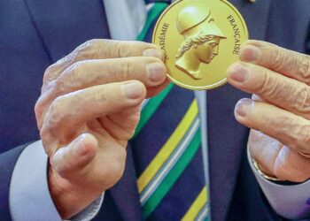 Lula é o 20º chefe de Estado homenageado pela Academia Francesa