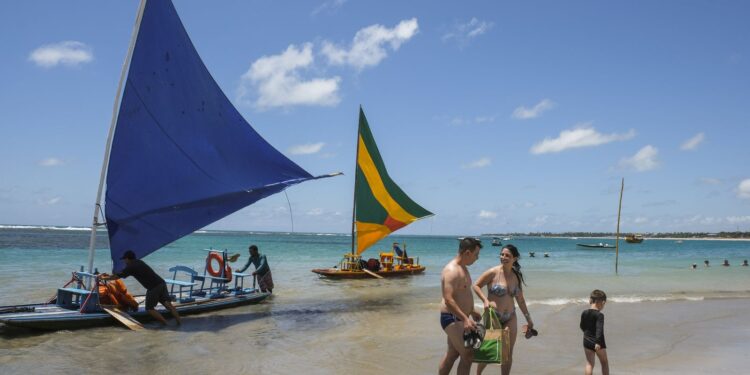 Turismo sobe 6% e bate recorde no país no primeiro trimestre