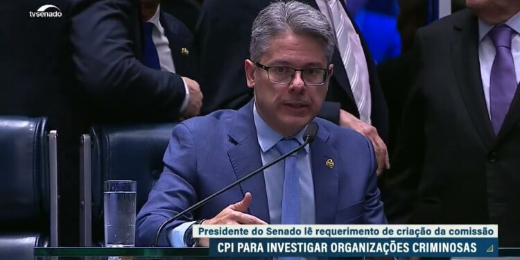 Alessandro Vieira destaca importância de ouvir profissionais da segurança — Senado Notícias