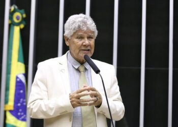 Projeto prevê acesso gratuito a propriedades privadas para visitar áreas naturais públicas – Notícias