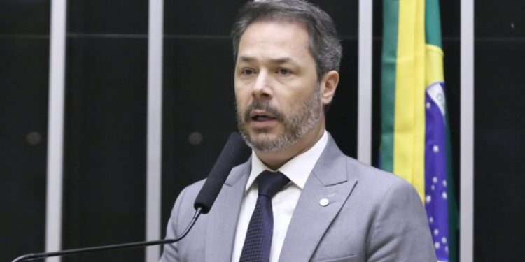 Comissão aprova competência para municípios mapearem áreas de risco de inundações – Notícias