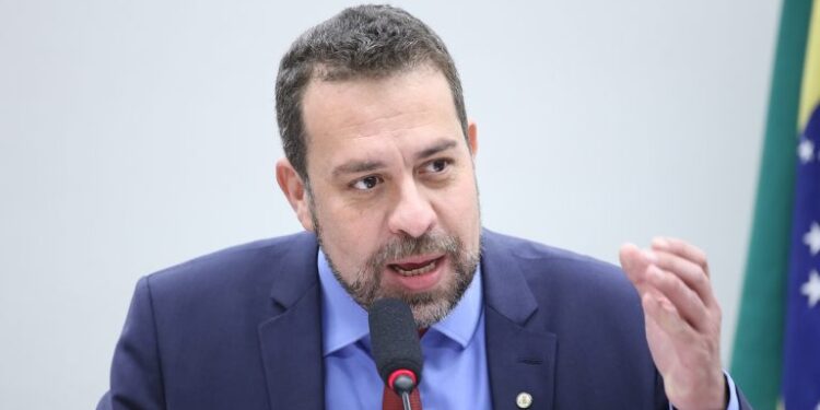 Comissão aprova prioridade ao uso de energia solar em edifícios – Notícias