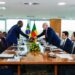 Lula e presidente do Benin discutem agricultura e conexão aérea