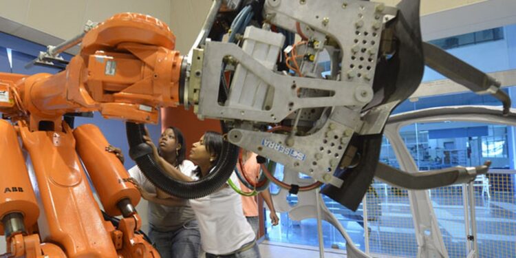 Programa Raízes abre inscrições para qualificação profissional