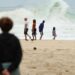 Temperatura cai no Rio, com ventania e mar de ressaca