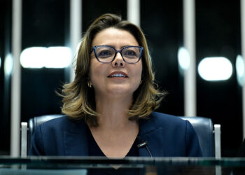 Senado aprova cotas para mulheres em conselhos de estatais — Senado Notícias